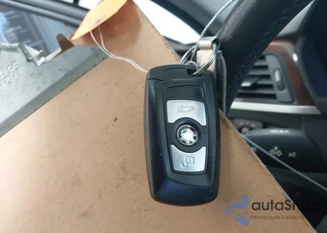 2015 BMW 320I z USA, uszkodzony, nr VIN WBA3B1G50FNT64152